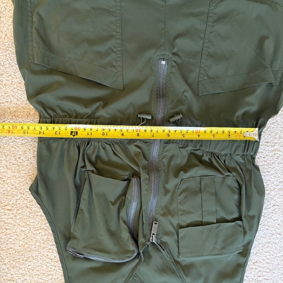 Free People Noiseless Back On Trek Shortsie Green Size S NWOT - Picture 15 of 16